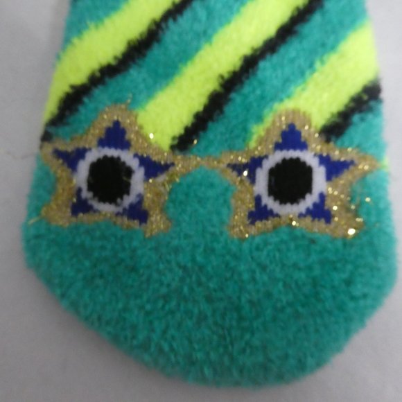 Super Soft Socks With Traction Bottoms and star eyes BNWOT - Picture 4 of 10